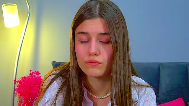 ArianaAllens 现场XXX聊天