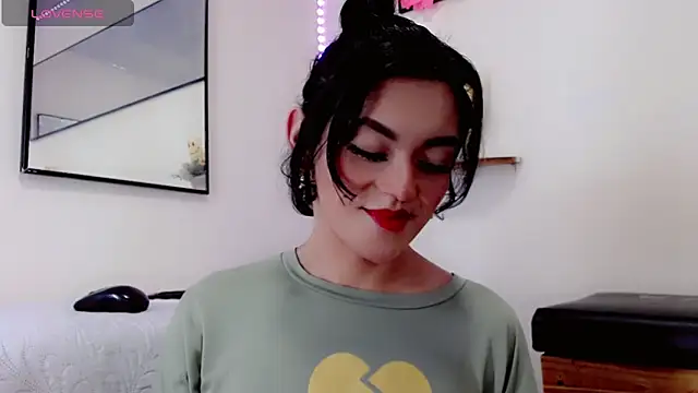 NathalialLooesのライブXXXチャット