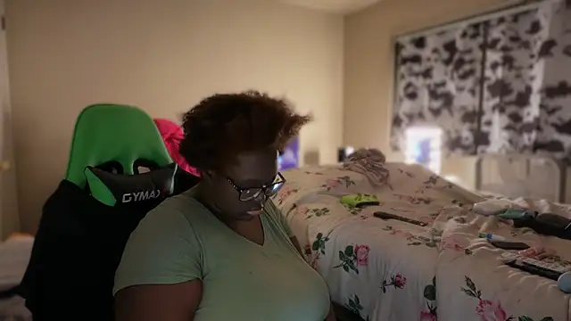 -Yagurlwest 라이브 XXX 채팅