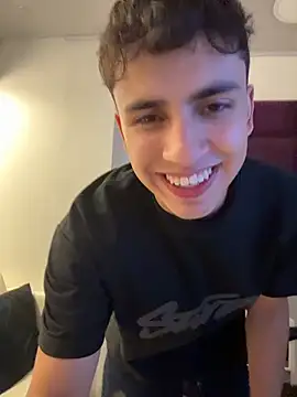 AdrianRinaldi Live XXX-Chat