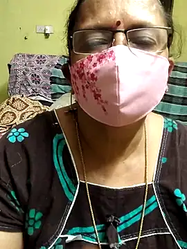 Pokazy przed kamerką – Anasuyatelugu