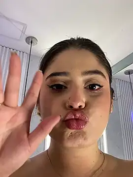 Онлайн чат XXX AlannaFoxx