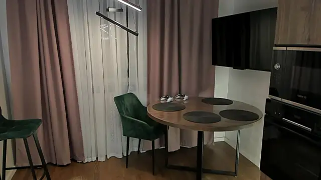 OssieCrews Webcam show