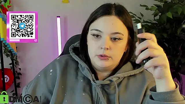 Mia_R0ss: онлайн-секс-чат