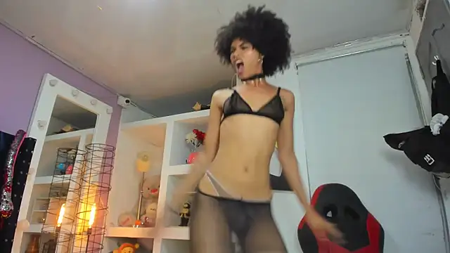 Zaira_sofiaa: απευθείας συνομιλία ΧΧΧ