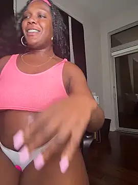 TilaTotti 现场XXX聊天