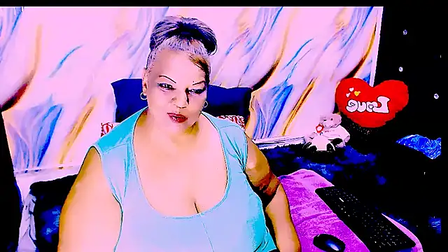 Živý XXX chat indian_ruby