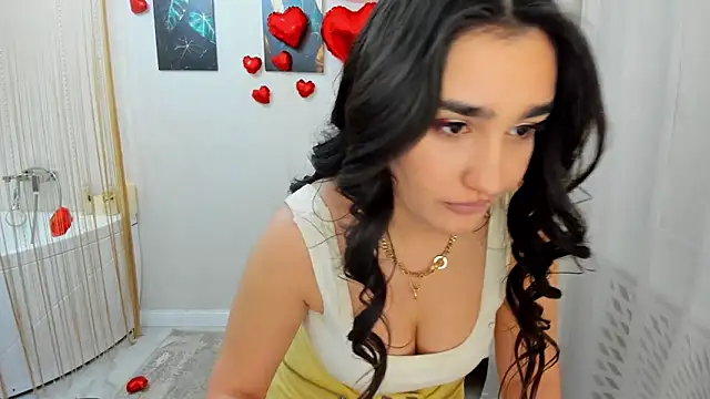 GoldenHeart_1 Adlı Modelin Canlı XXX Sohbeti