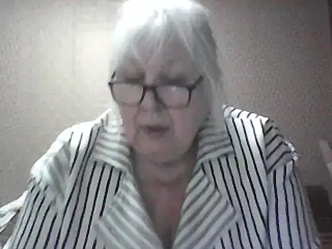 Pokazy przed kamerką – Alexia64231