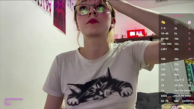 Chat +18 de Cloe_five ao vivo