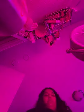 1n0nlythroat: απευθείας συνομιλία ΧΧΧ