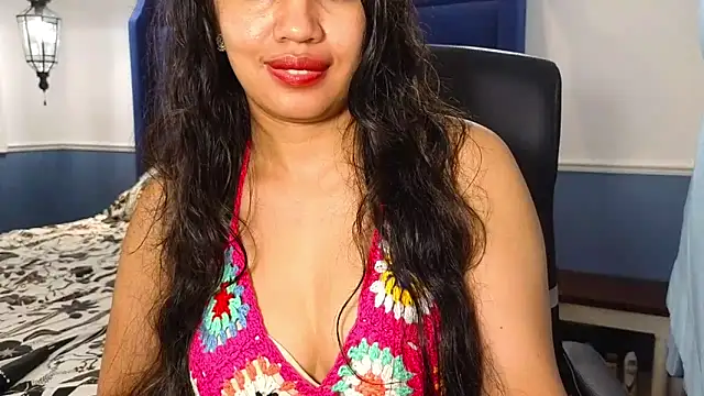 FannyXhot élő XXX-chatje