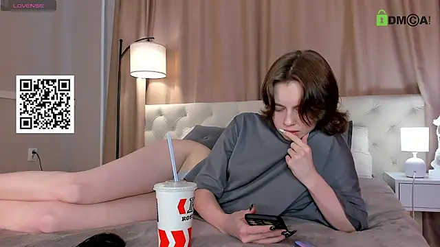 Skelerataのウェブカメラショー