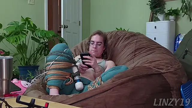 Linzy_19 webkamerás műsora