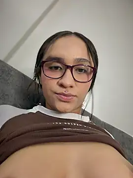 Isabella-Teen: απευθείας συνομιλία ΧΧΧ