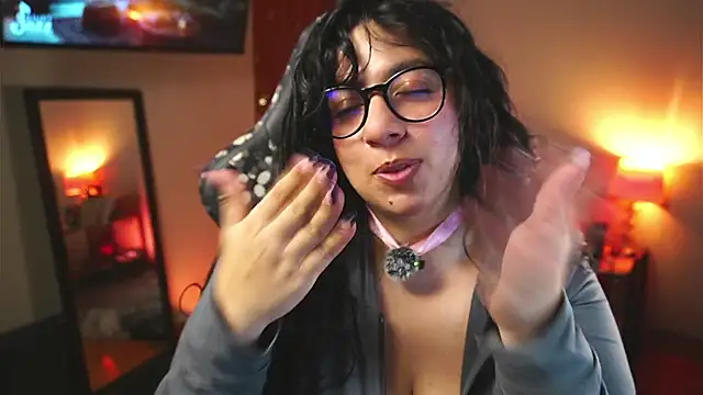 coraline_latin Adlı Modelin Web Kamerası Şovu