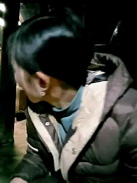 ngan-cute Chat XXX in diretta