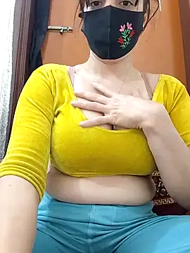 Saanvi-Sen 现场XXX聊天