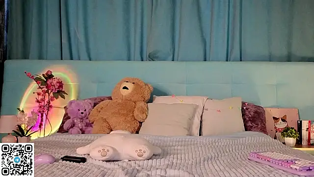 Aurora_Bennet élő XXX-chatje