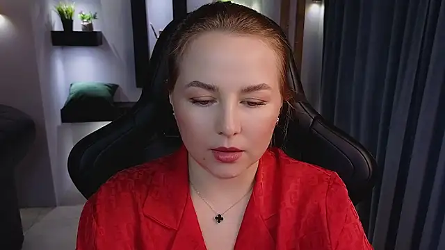 Mira_Mermayd Adlı Modelin Canlı XXX Sohbeti