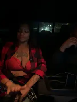 HaloRodeoLover2's Live XXX Chat