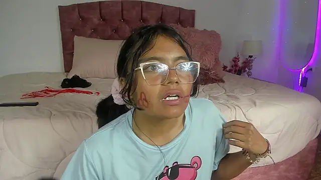 luna_velveth: απευθείας συνομιλία ΧΧΧ