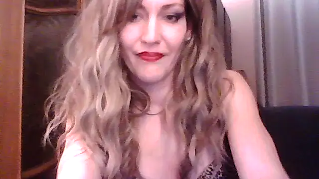 دردشة ShyGirlV الجنسية المباشرة