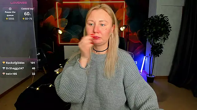 دردشة scent__of_woman الجنسية المباشرة