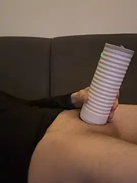 XXX chat u živo modela LionBoy1976