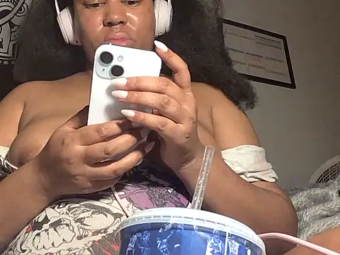 Sexy_ebony_BunNey live XXX chat