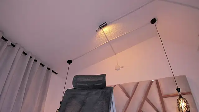 shineevg: онлайн-секс-чат