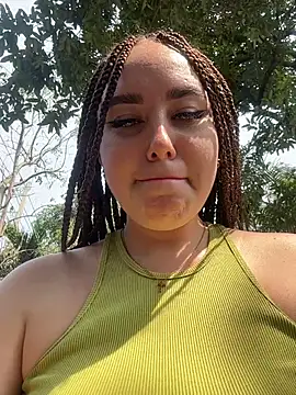 KiraSunshine Adlı Modelin Canlı XXX Sohbeti