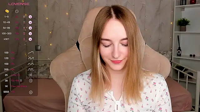 Shy_Polly Webcam Show