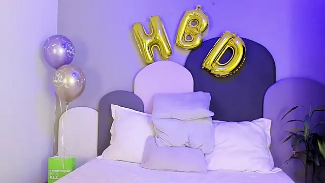 TaraCarson 라이브 XXX 채팅