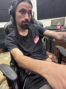 FavelaDaddyCum Adlı Modelin Web Kamerası Şovu