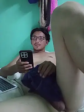 Andresguz35 Webcam Show