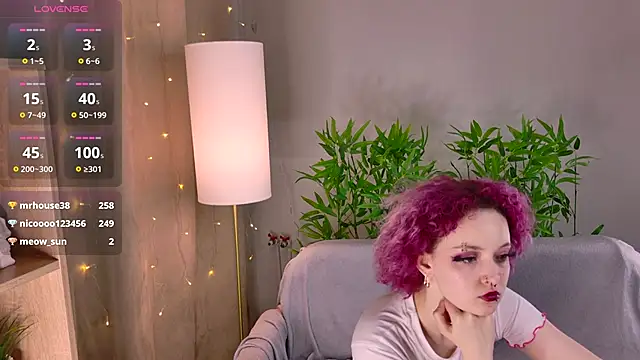 milanastars: απευθείας συνομιλία ΧΧΧ