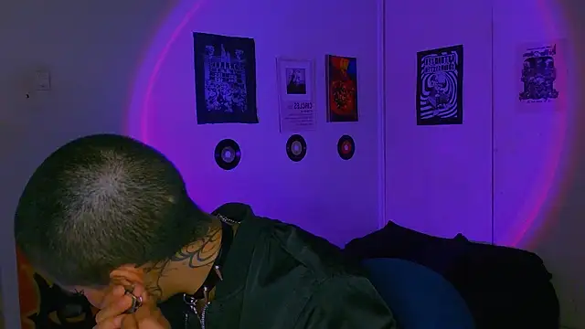 alex_one888: онлайн-секс-чат