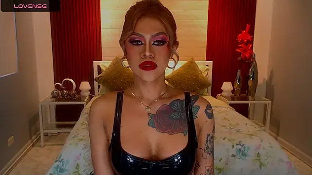 StellaStrong30: онлайн-секс-чат