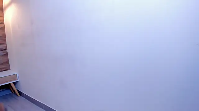 Valka_Ross Show in webcam