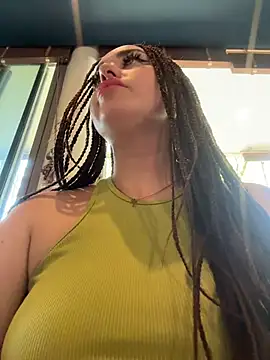 KiraSunshine Chat XXX in diretta