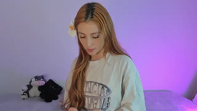 annie_mora: онлайн-секс-чат