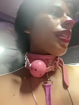 Chatroom XXX en direct de Eva_Feller69