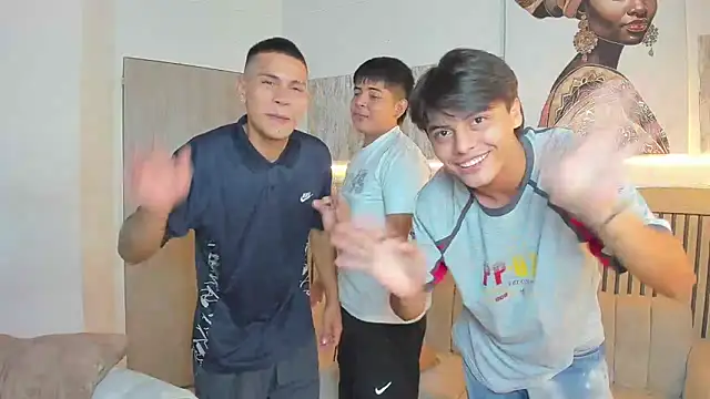 friendslikeplay Webcam-Show