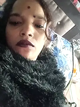 Bebby_-Doll Adlı Modelin Canlı XXX Sohbeti