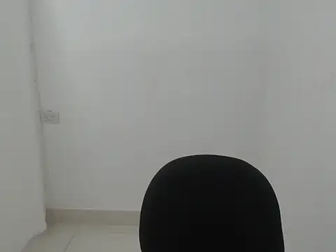 estefania224 Adlı Modelin Canlı XXX Sohbeti