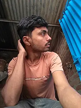 YOUR-LOVER-2: διαδικτυακό σόου στην κάμερα