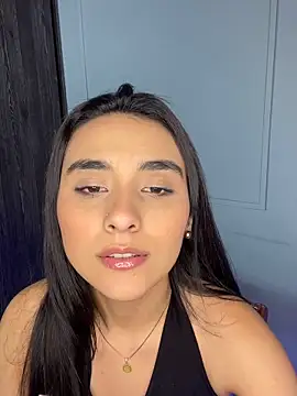 Zafira_Montiel élő XXX-chatje