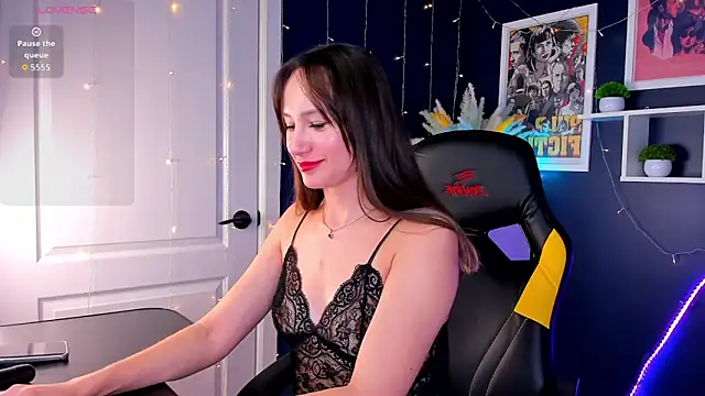 Lena_Barnes élő XXX-chatje