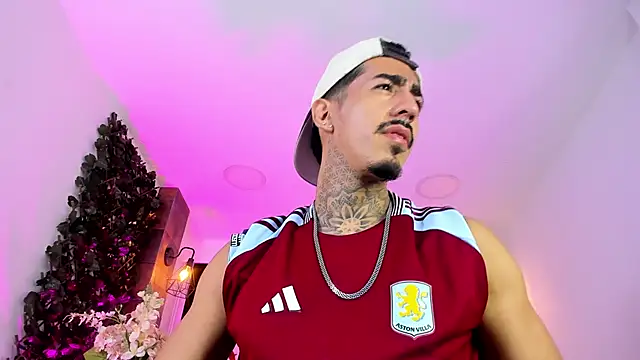 Donovan_Desmond 现场XXX聊天